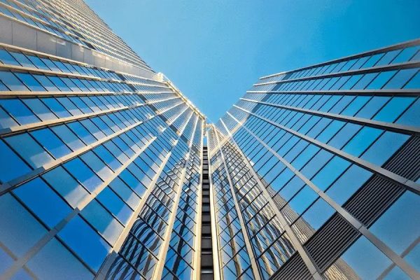 Mặt Dựng Kính Cho Tòa Nhà Văn Phòng: 7 Xu Hướng Kiến Trúc Hiện Đại Nhất 2026 Cùng Ktali